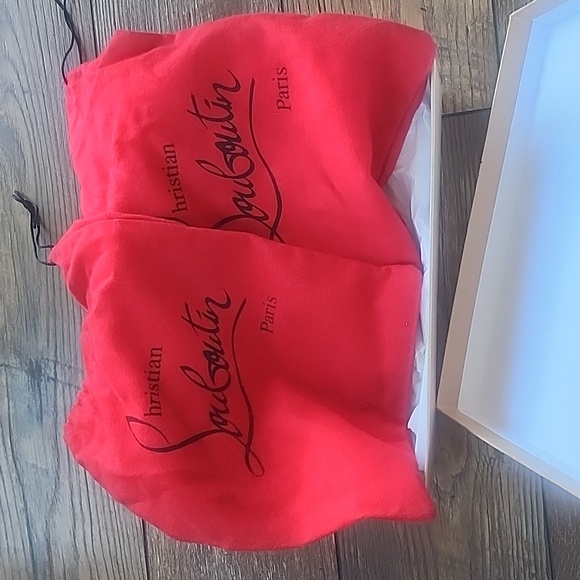 EUC Christian Louboutin So Kate Velour Heels - Picture 7 of 7